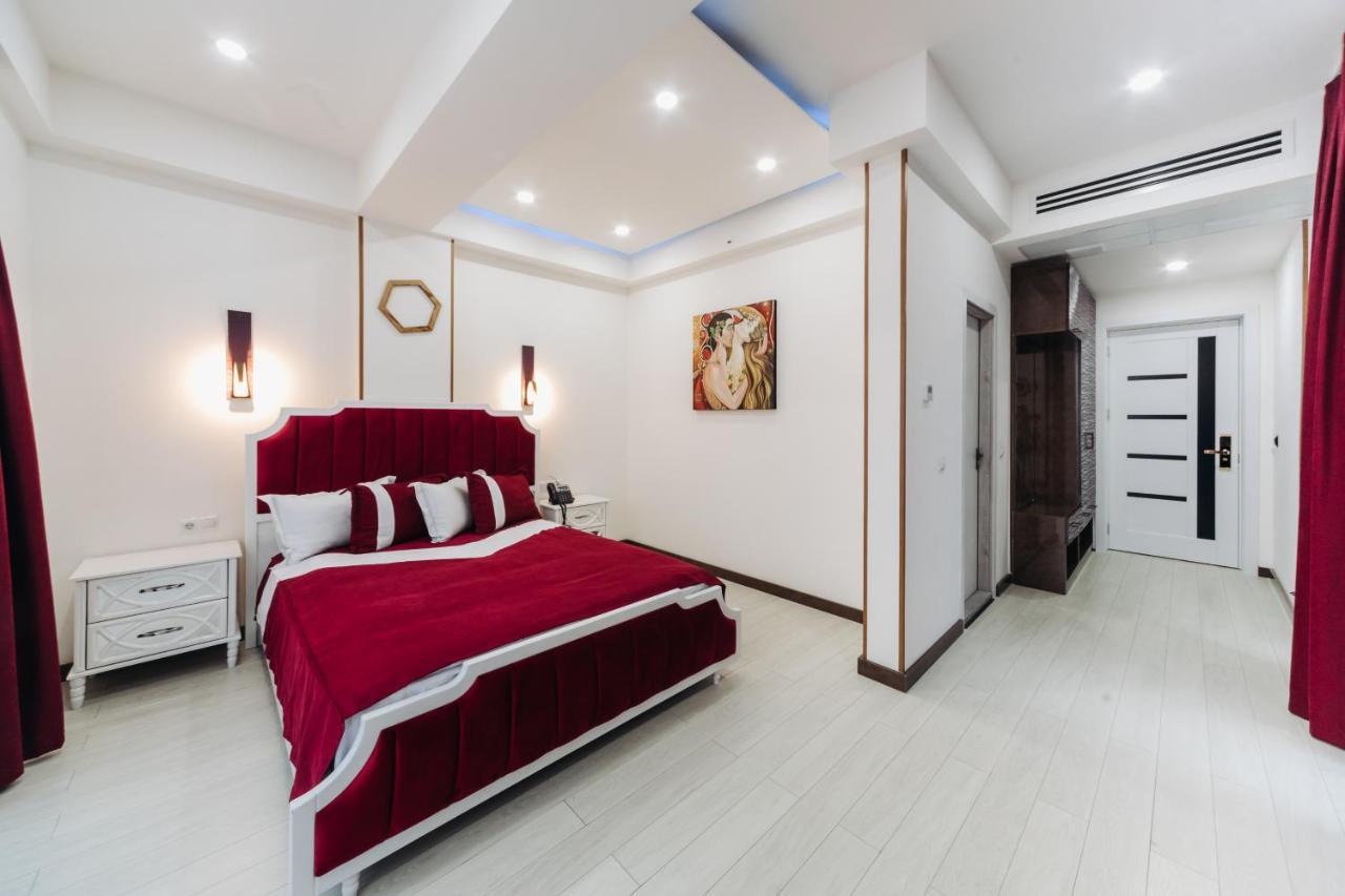 Hotel Luxin Tbilisi Zewnętrze zdjęcie