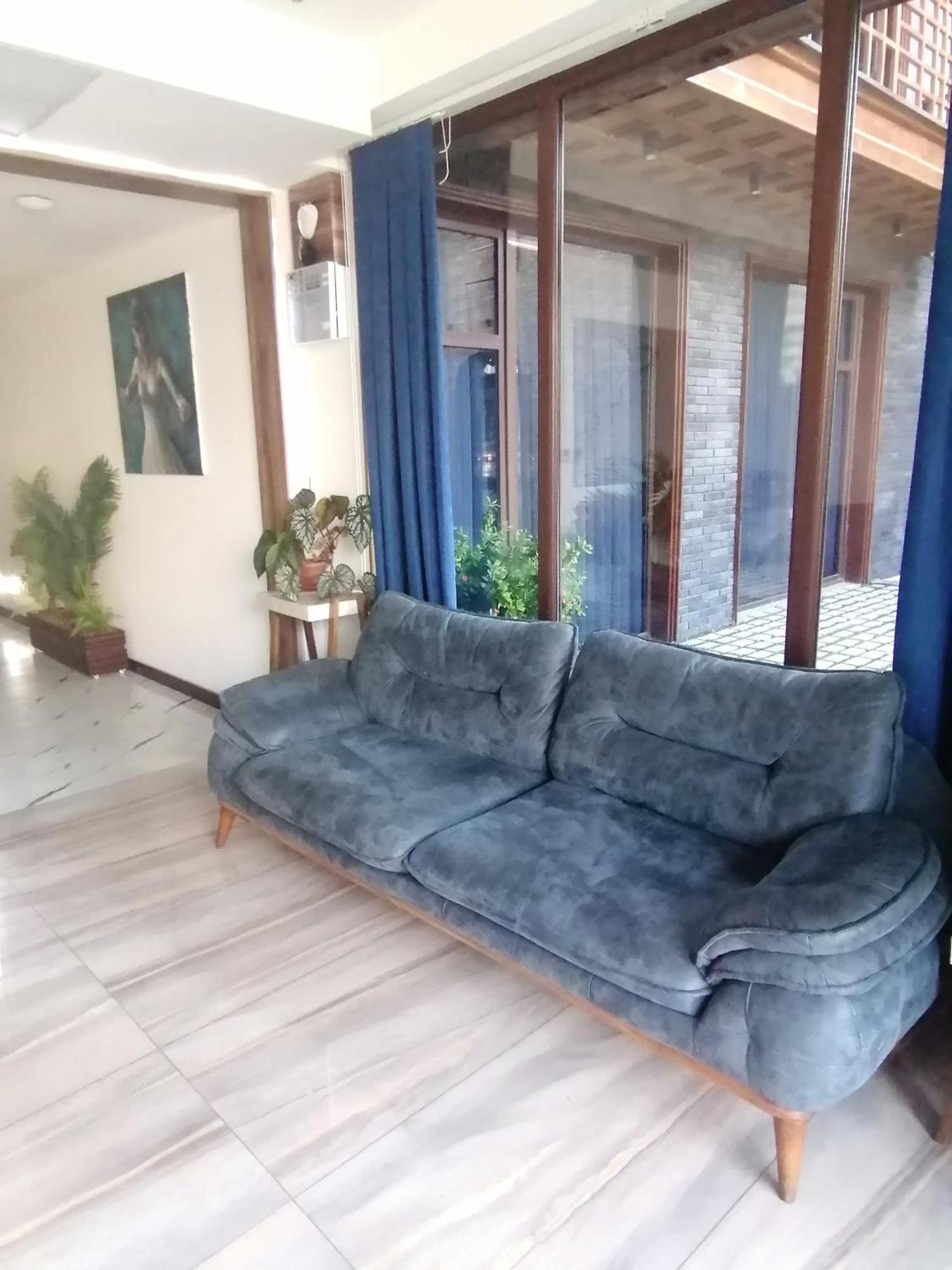 Hotel Luxin Tbilisi Zewnętrze zdjęcie