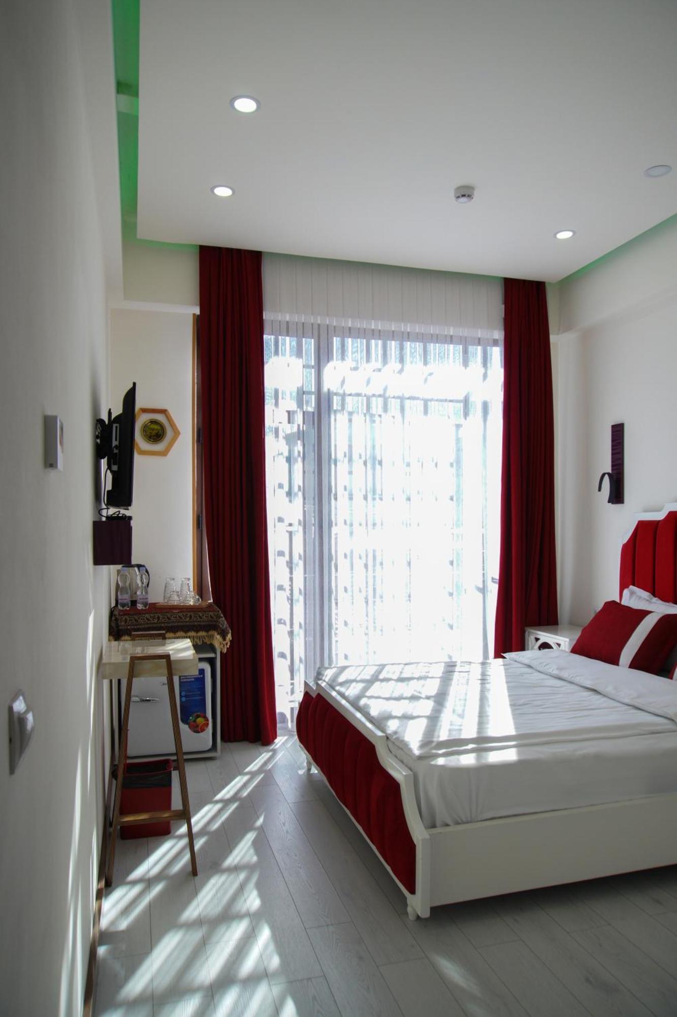 Hotel Luxin Tbilisi Zewnętrze zdjęcie